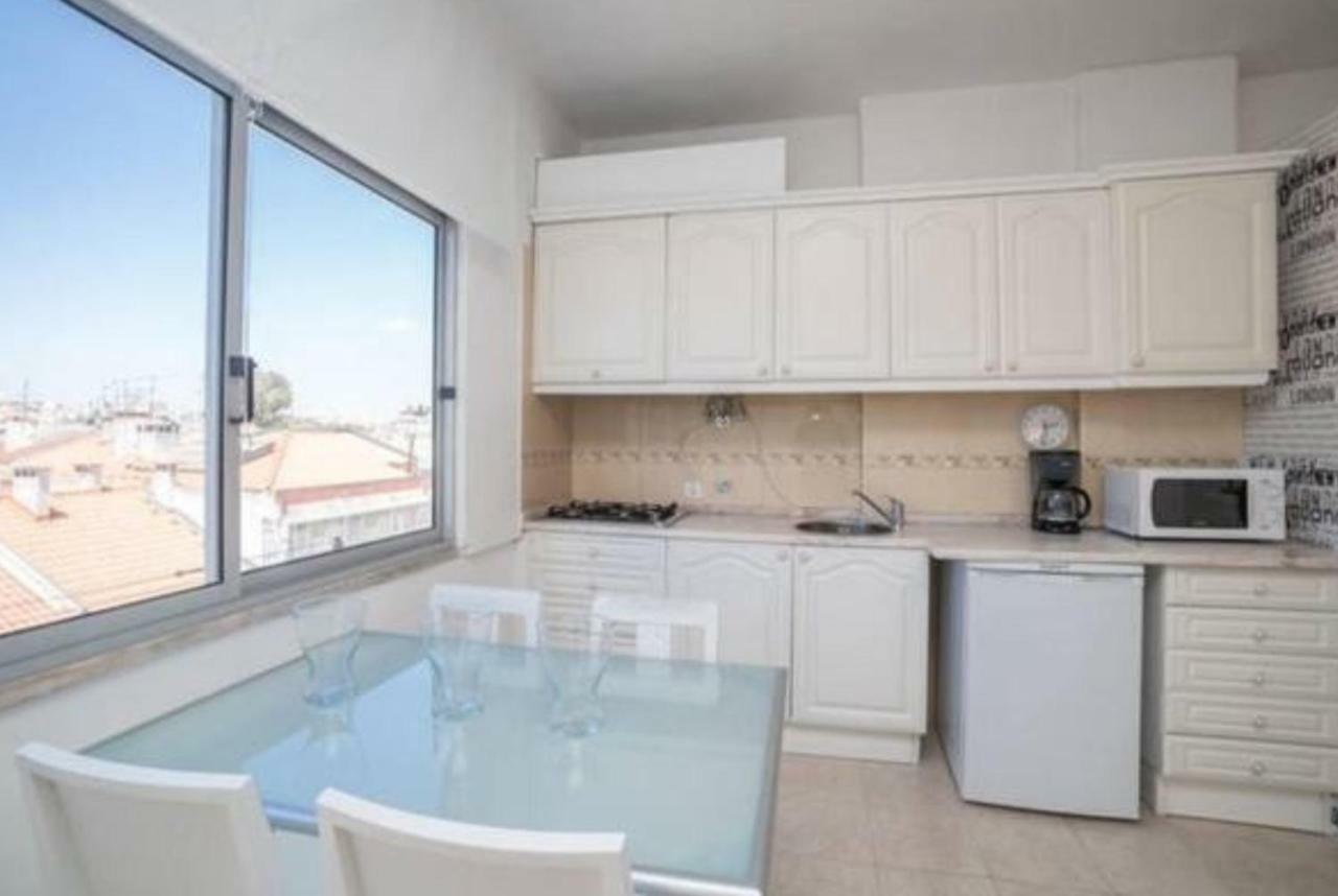 Apartmán In Bed With Lisbon 5E Amadora Exteriér fotografie